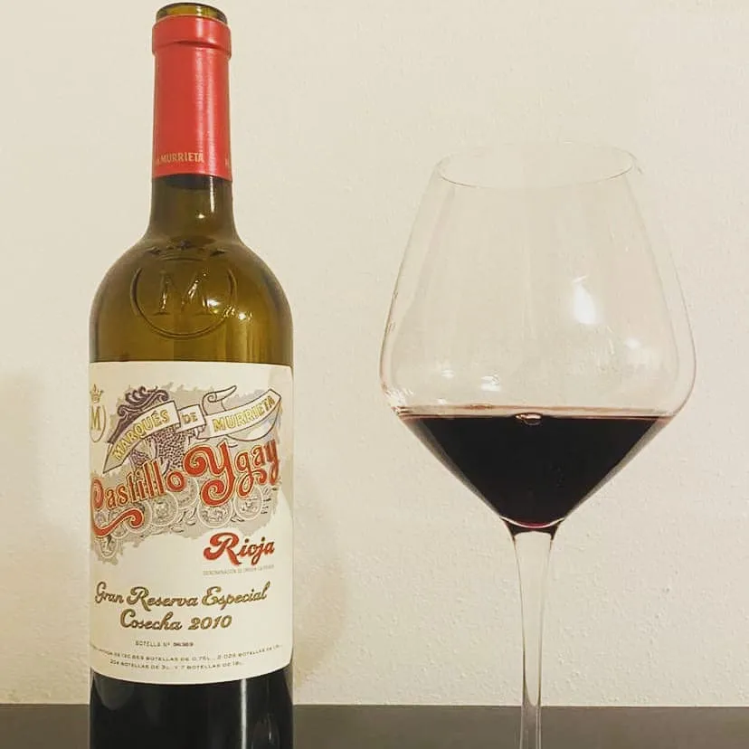 A screenshot of https://designcember.com/